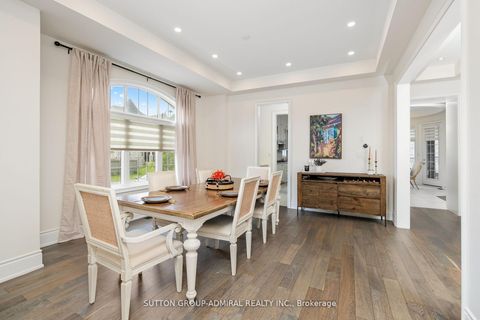 Photo 7 at 36 Hurst Avenue, Patterson, Vaughan