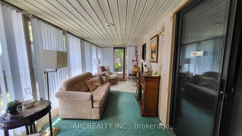 Photo 2 at 16 Chickadee Court, Pefferlaw, Georgina