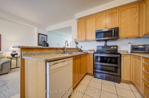Photo 13 at 6926 14th Avenue, Box Grove, Markham