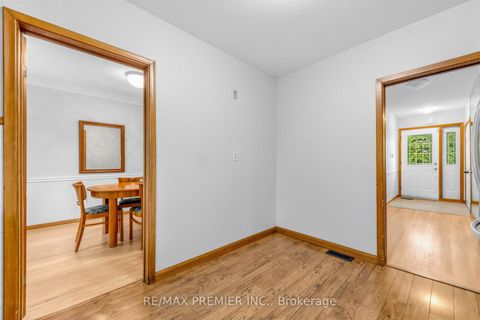 Photo 11 at 21 Halbadier Place, City Centre West, Toronto
