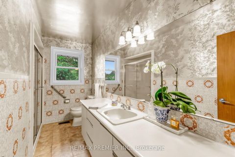 Photo 27 at 21 Halbadier Place, City Centre West, Toronto