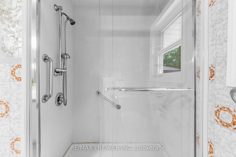 Photo 28 at 21 Halbadier Place, City Centre West, Toronto