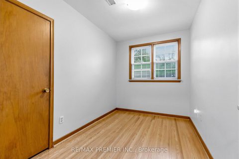 Photo 32 at 21 Halbadier Place, City Centre West, Toronto