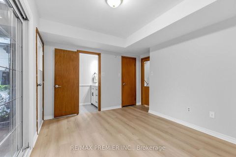 Photo 34 at 21 Halbadier Place, City Centre West, Toronto