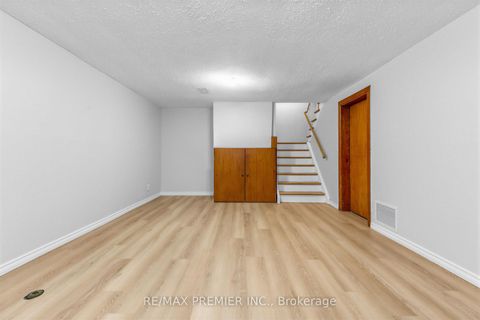 Photo 39 at 21 Halbadier Place, City Centre West, Toronto