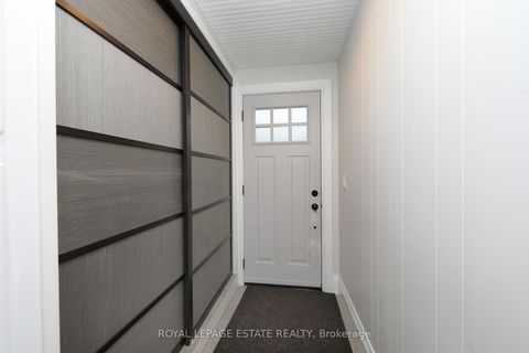 Photo 2 at 27 Sycamore Place, The Beaches, Toronto