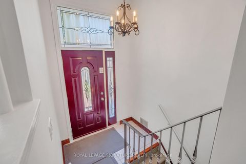 Photo 4 at 18 Verlaine Place, Bendale, Toronto