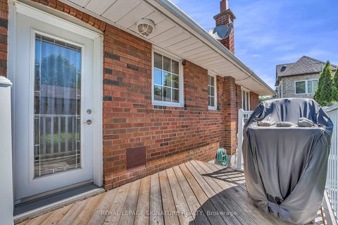 Photo 28 at 18 Verlaine Place, Bendale, Toronto