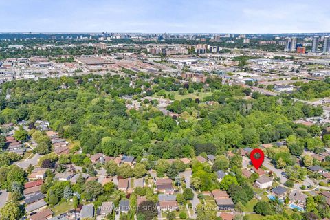 Photo 40 at 18 Verlaine Place, Bendale, Toronto