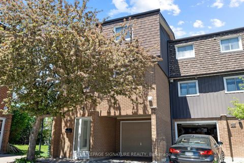 Photo 4 at 14 - 3100 Kingston Road, Cliffcrest, Toronto