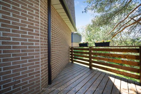 Photo 5 at 14 - 3100 Kingston Road, Cliffcrest, Toronto