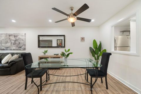 Photo 9 at 14 - 3100 Kingston Road, Cliffcrest, Toronto