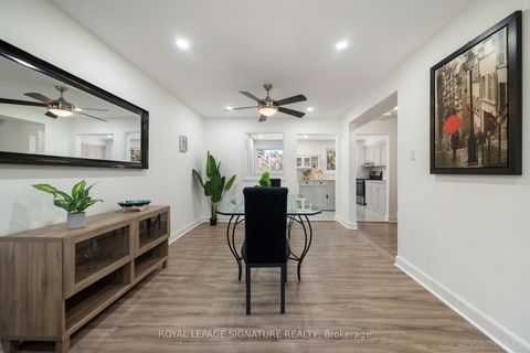 Photo 10 at 14 - 3100 Kingston Road, Cliffcrest, Toronto