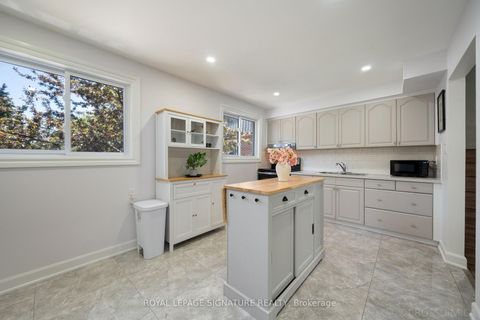Photo 13 at 14 - 3100 Kingston Road, Cliffcrest, Toronto