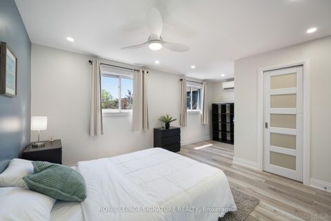 Photo 17 at 14 - 3100 Kingston Road, Cliffcrest, Toronto