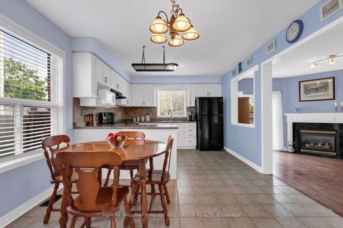 Photo 1 at 101 Downing Crescent, Holly, Barrie