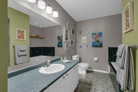 Photo 9 at 101 Downing Crescent, Holly, Barrie
