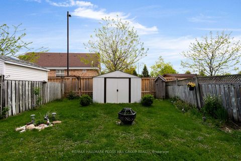 Photo 13 at 101 Downing Crescent, Holly, Barrie