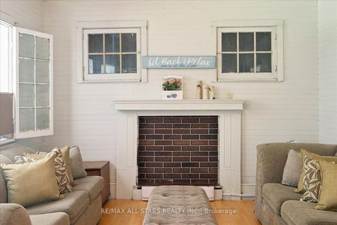 Photo 11 at 68 Farley Circle, Historic Lakeshore Communities, Georgina