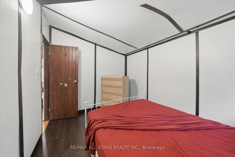 Photo 21 at 68 Farley Circle, Historic Lakeshore Communities, Georgina