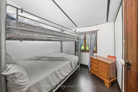 Photo 22 at 68 Farley Circle, Historic Lakeshore Communities, Georgina