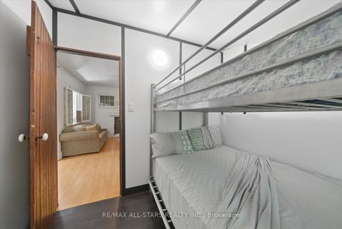 Photo 23 at 68 Farley Circle, Historic Lakeshore Communities, Georgina