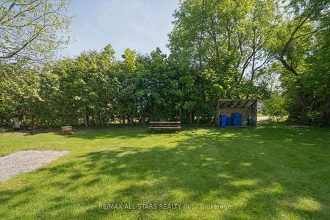 Photo 27 at 68 Farley Circle, Historic Lakeshore Communities, Georgina