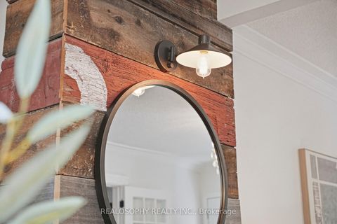 Photo 5 at 10 Medford Avenue, Oakridge, Toronto
