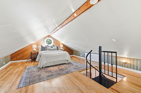 Photo 12 at 10 Medford Avenue, Oakridge, Toronto