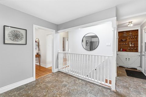 Photo 20 at 10 Medford Avenue, Oakridge, Toronto