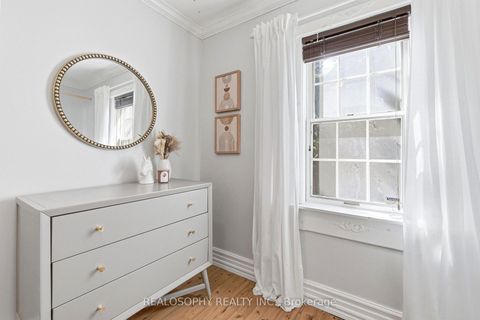 Photo 22 at 10 Medford Avenue, Oakridge, Toronto