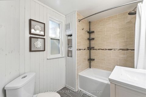Photo 24 at 10 Medford Avenue, Oakridge, Toronto