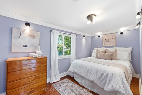 Photo 26 at 10 Medford Avenue, Oakridge, Toronto