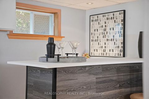Photo 29 at 10 Medford Avenue, Oakridge, Toronto