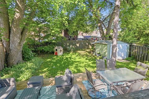 Photo 38 at 10 Medford Avenue, Oakridge, Toronto
