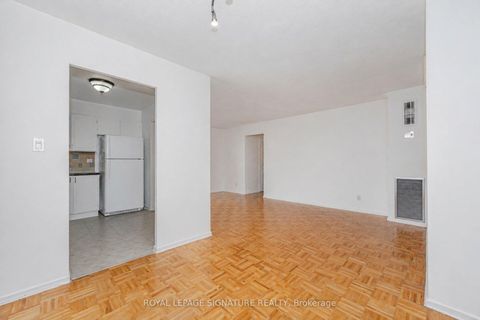 Photo 9 at 303 - 10 Edgecliff Golfway, Flemingdon Park, Toronto