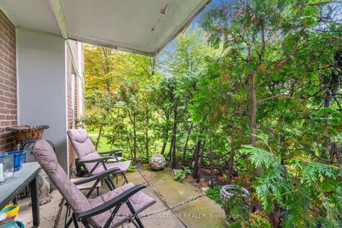 Photo 20 at 303 - 10 Edgecliff Golfway, Flemingdon Park, Toronto