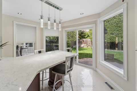 Photo 11 at 5 Carriage Lane, Courtice, Clarington