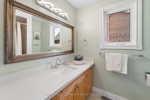 Photo 21 at 5 Carriage Lane, Courtice, Clarington