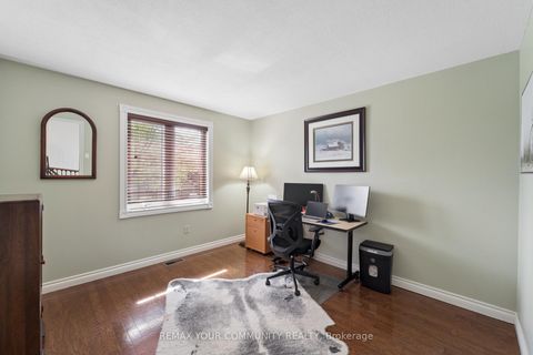 Photo 23 at 5 Carriage Lane, Courtice, Clarington