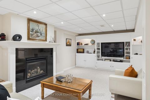 Photo 25 at 5 Carriage Lane, Courtice, Clarington