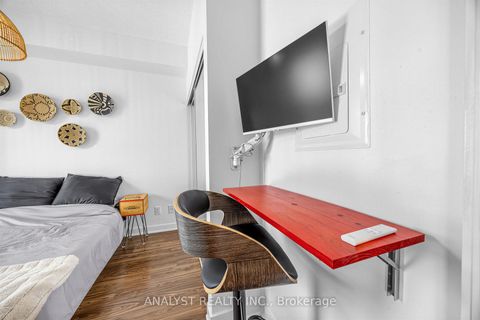Photo 11 at 504 - 260 Sackville Street, Regent Park, Toronto