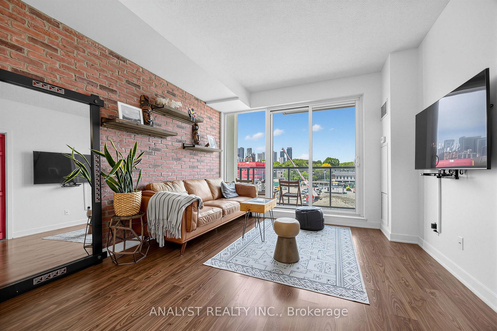 504 - 260 Sackville Street, Regent Park, Toronto photo number 2