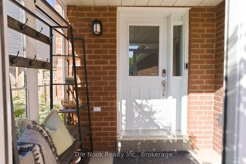 Photo 4 at 5 Teddington Crescent, Pringle Creek, Whitby