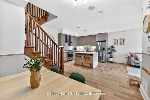 Photo 19 at TH 11 - 7 Oakburn Crescent, Willowdale East, Toronto