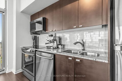 Photo 3 at 3203 - 105 The Queensway, Swansea, Toronto