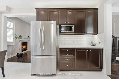 Photo 10 at 2 Fairmont Ridge Trail, Nobleton, King