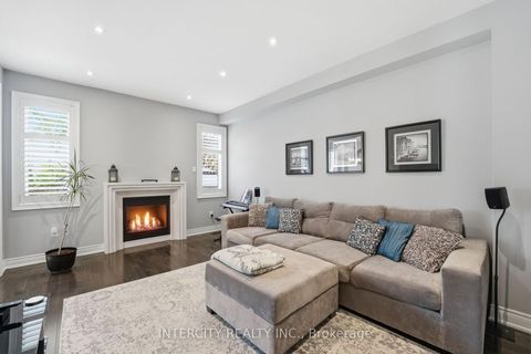 Photo 14 at 2 Fairmont Ridge Trail, Nobleton, King