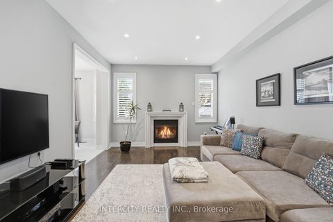 Photo 15 at 2 Fairmont Ridge Trail, Nobleton, King