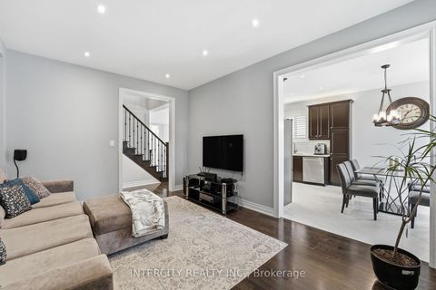 Photo 16 at 2 Fairmont Ridge Trail, Nobleton, King